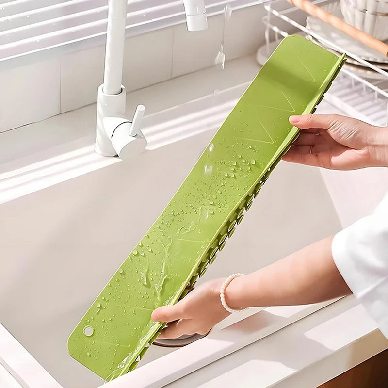 Silicone Sink Splash Guard with Suction Cups – Flexible Water Barrier for a Clean, Dry Kitchen